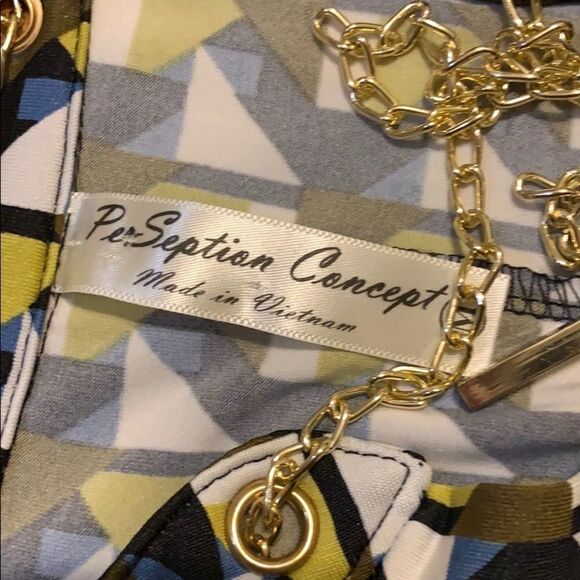 Ladies dress   - Picture 9 of 11